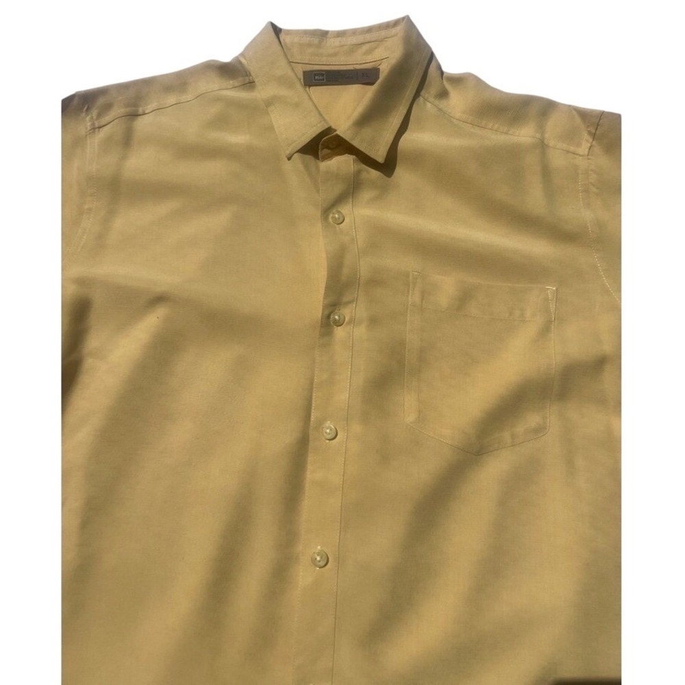 REI Mens XL Short Sleeve Button Down Shirt Mustard Yellow Tan Hiking Casual